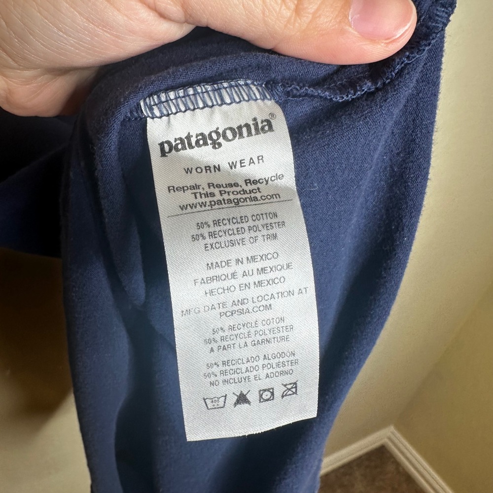 Patagonia Responsibili-Tee Mens XL Navy Blue Long Sleeve Logo Graphic T-Shirt - Picture 6 of 7